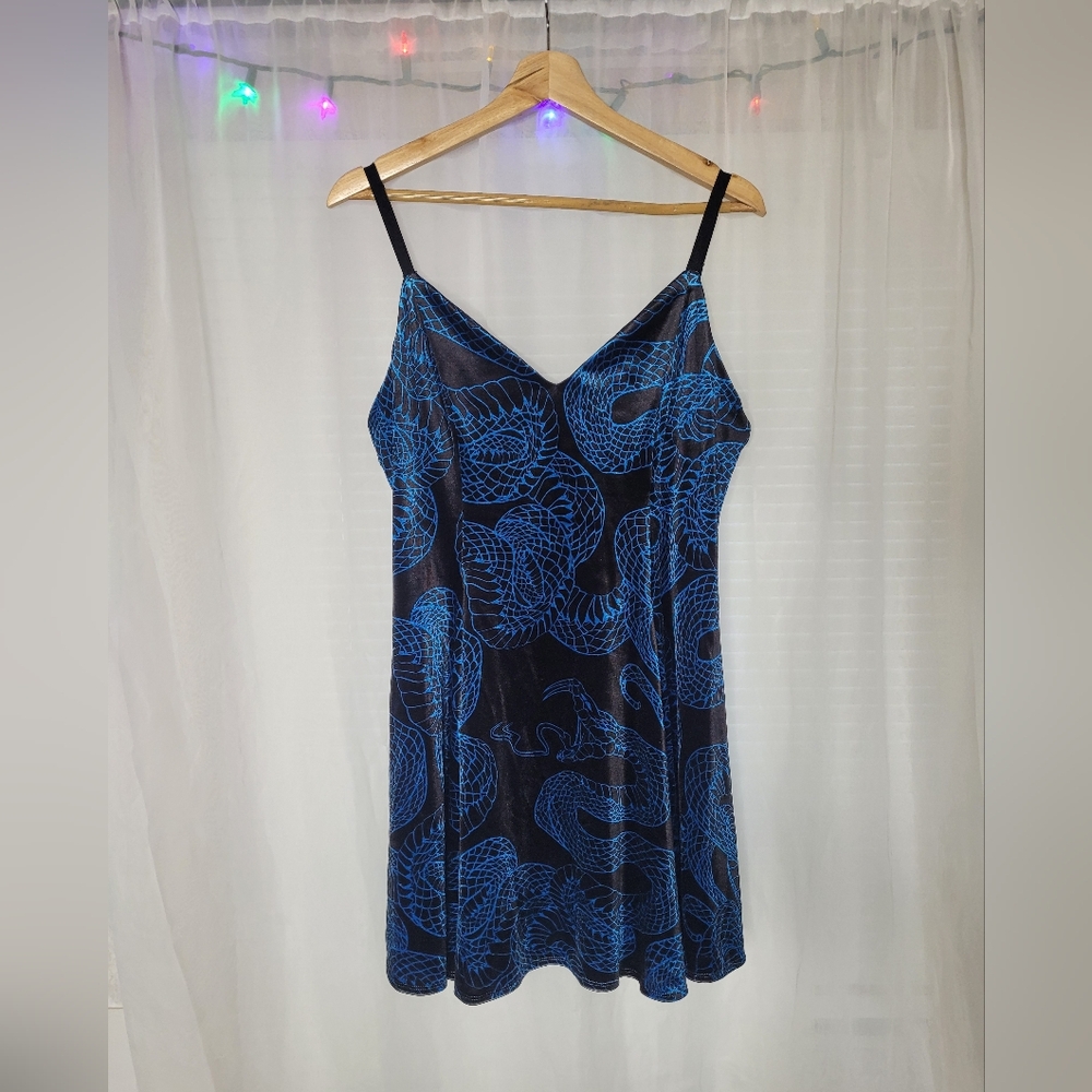 Blackmilk Venomous Blue Velvet Mini Strappy Dress Size XL Black Whimsigoth - Picture 7 of 14
